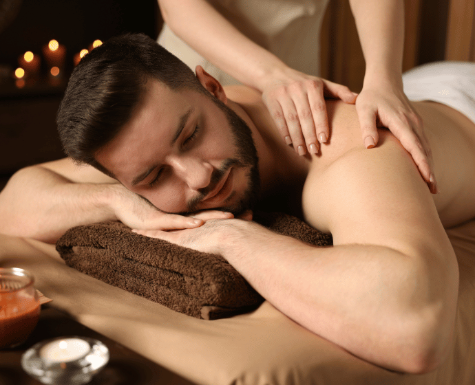 Premium male to male massage spa center in Delhi